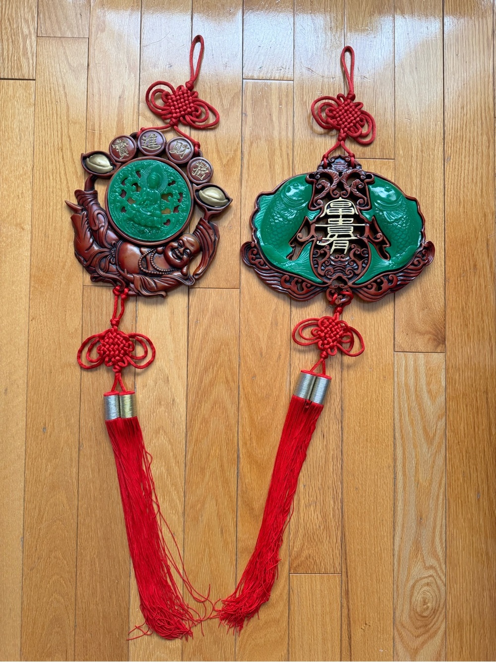 Traditional Red and Green Chinese Wall Hanging Decor Set of 2